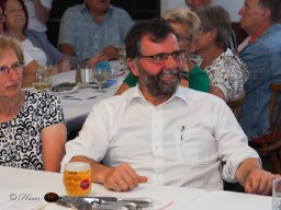 Künstler helfen Kinder - Mit Musik zur Menschlichkeit